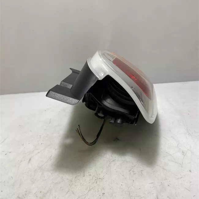 Fanale posteriore sinistro