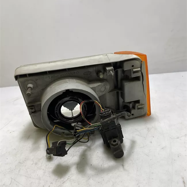 Proiettore destro CARELLO Arancio