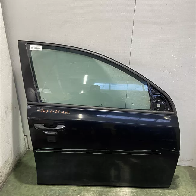 Porta anteriore destra