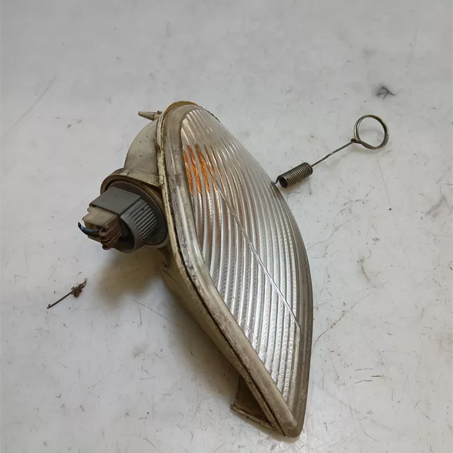 Fanalino direzione anteriore sinistro