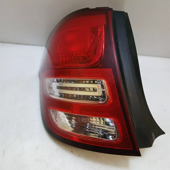 Fanale posteriore sinistro