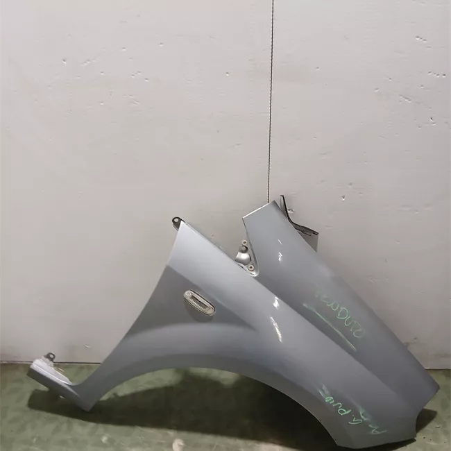 Parafango anteriore destro