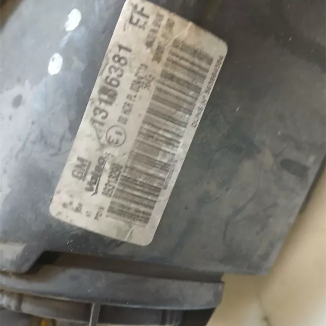 Proiettore destro Cromo