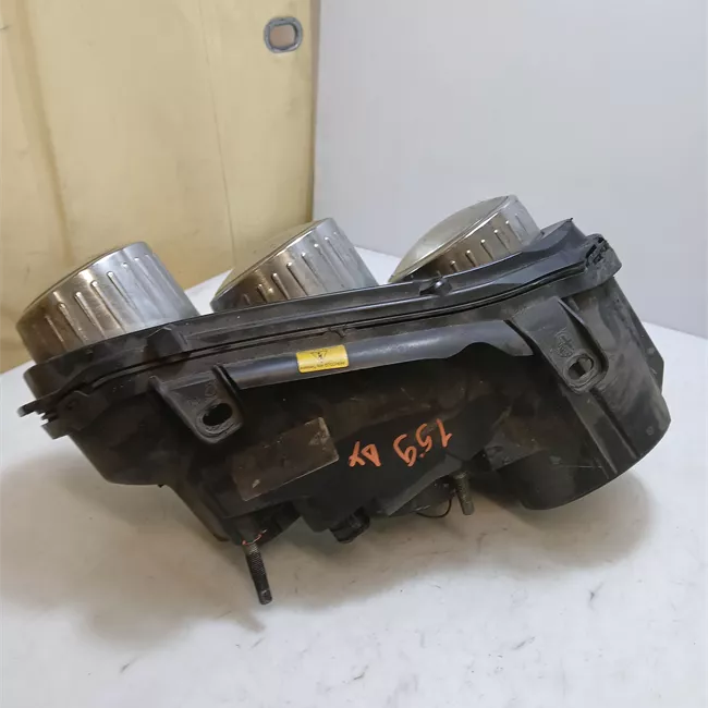 Proiettore destro Xeno