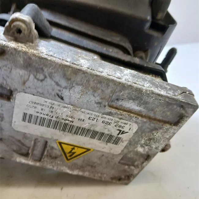 Proiettore destro Xeno