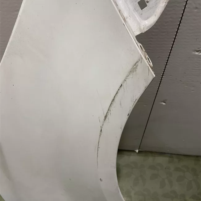 Parafango anteriore destro