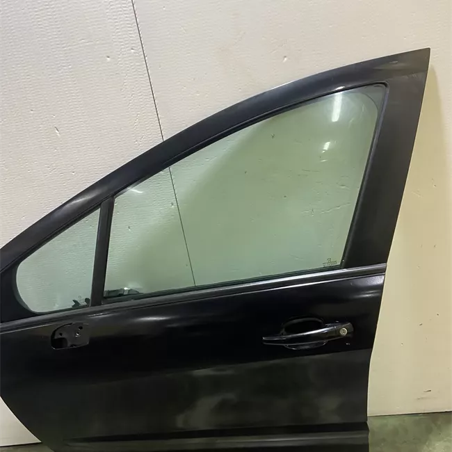 Porta anteriore sinistra