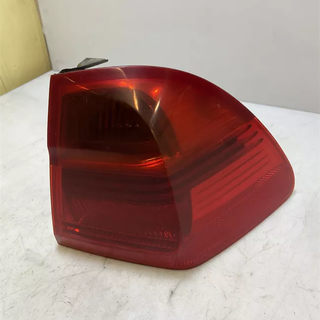 Fanale posteriore parte esterno destro