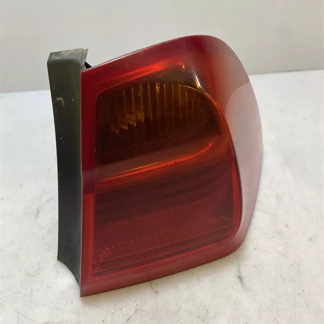 Fanale posteriore parte esterno destro