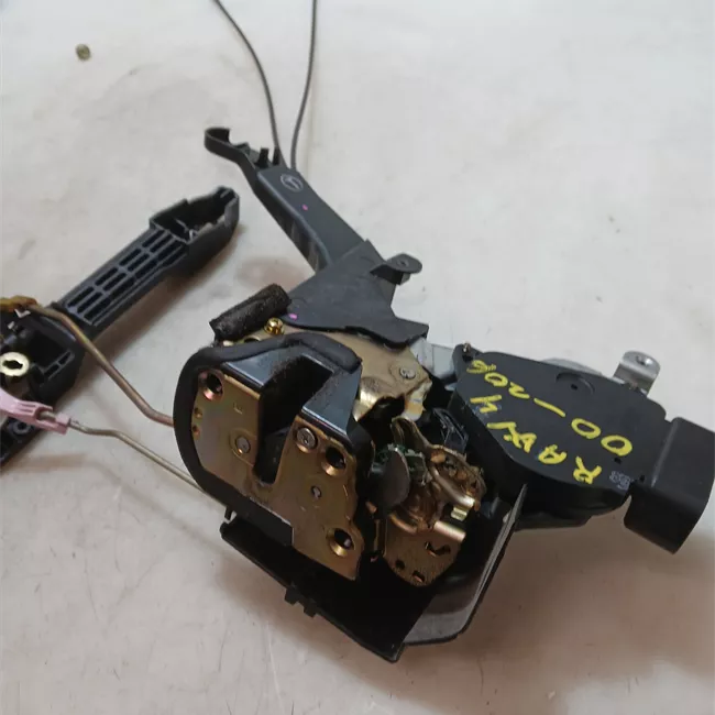 Serratura porta anteriore sinistra