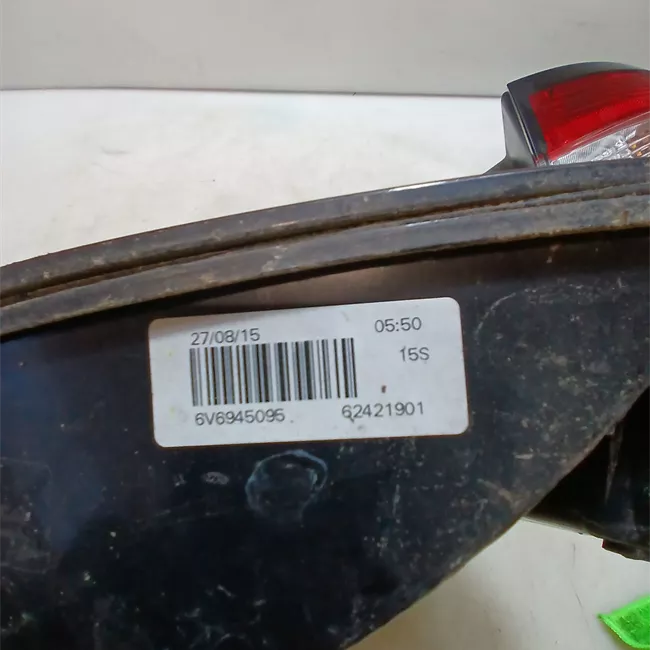 Fanale posteriore sinistro