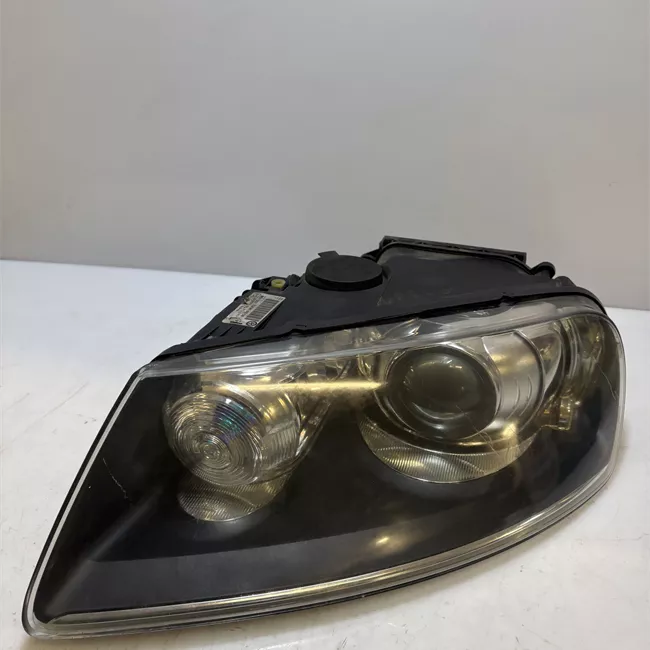 Proiettore sinistro Direzionale