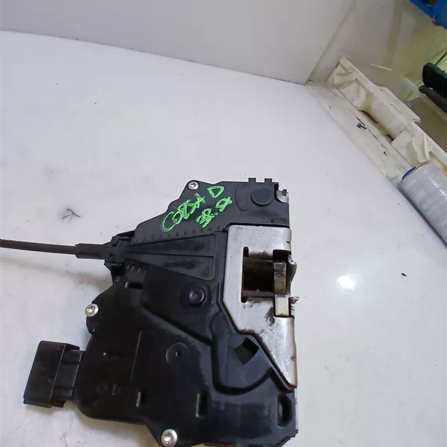 Serratura porta anteriore sinistra