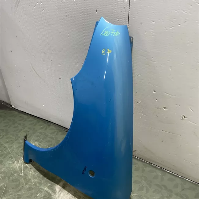 Parafango anteriore sinistro