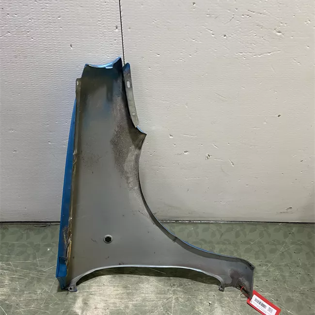 Parafango anteriore sinistro