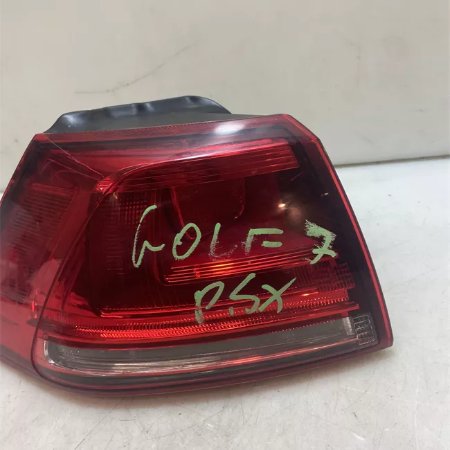 Fanale posteriore parte esterno destro