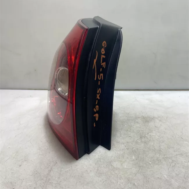 Fanale posteriore parte esterno sinistro