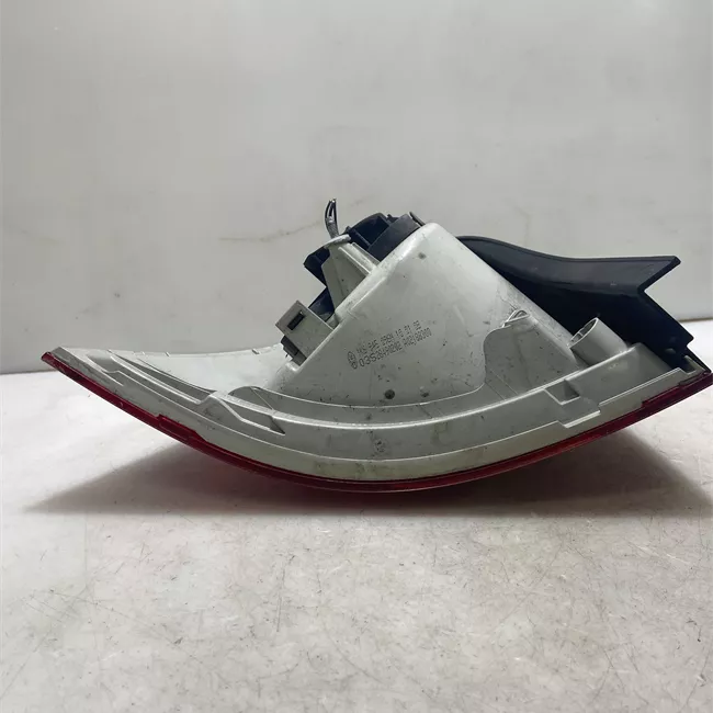 Fanale posteriore parte esterno destro