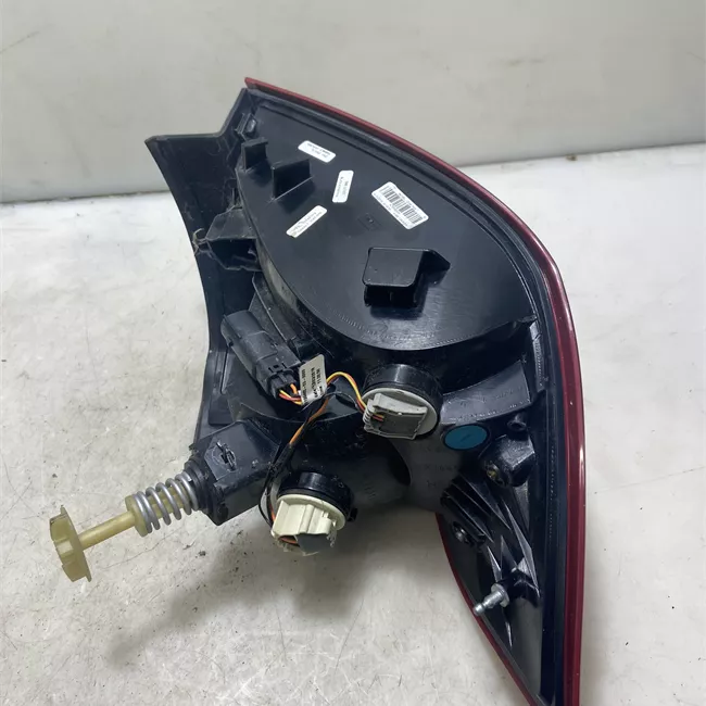 Fanale posteriore parte esterno destro Led