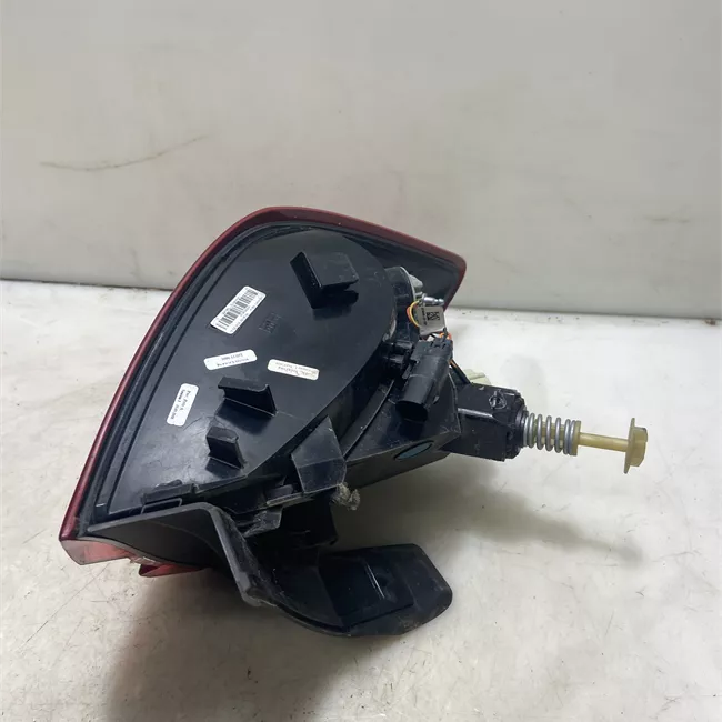 Fanale posteriore parte esterno destro Led