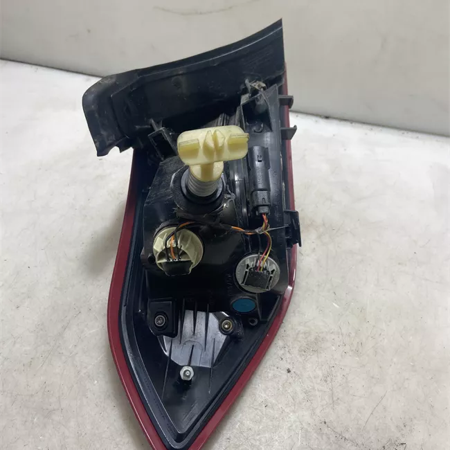 Fanale posteriore parte esterno destro Led