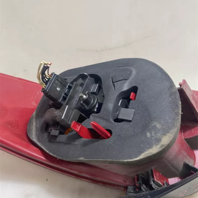 Fanale posteriore sinistro