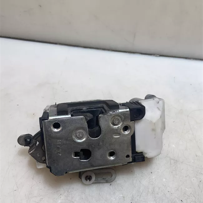 Serratura porta anteriore sinistra