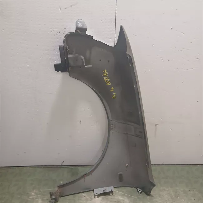 Parafango anteriore destro