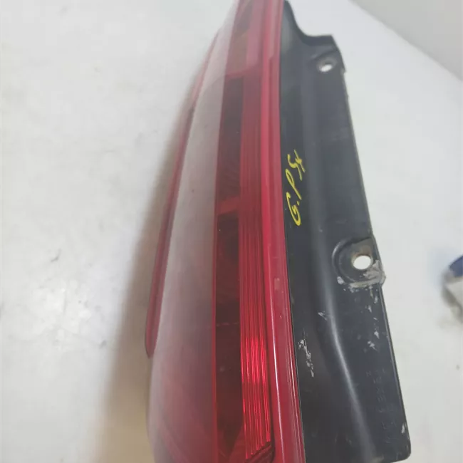 Fanale posteriore sinistro