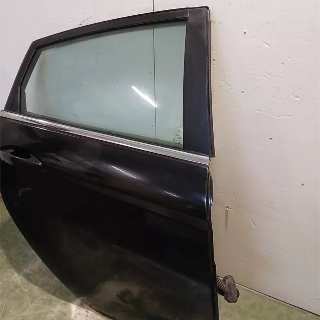 Porta posteriore destra