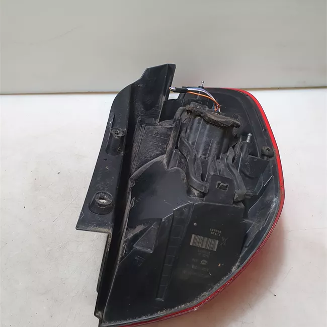 Fanale posteriore sinistro