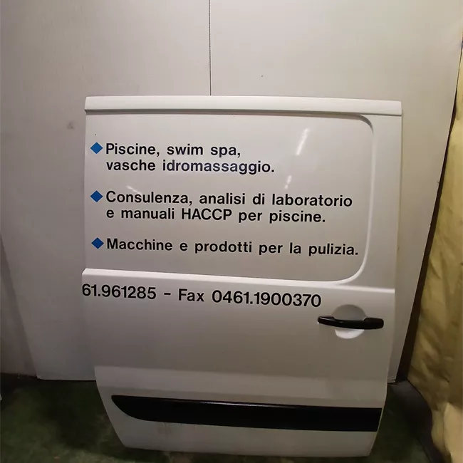 Porta posteriore destra