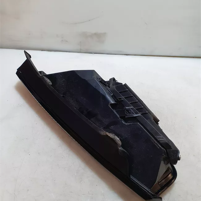 Fanale posteriore destro Racing, Sport