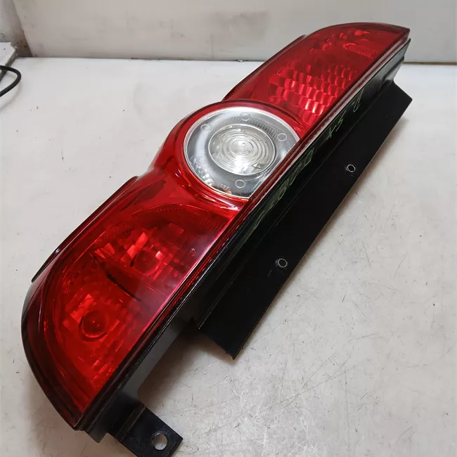 Fanale posteriore sinistro portello posteriore