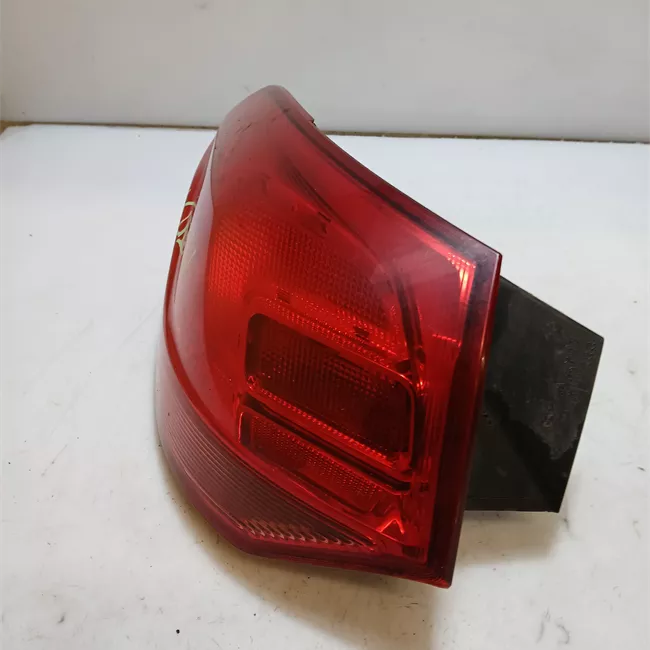 Fanale posteriore parte esterno sinistro