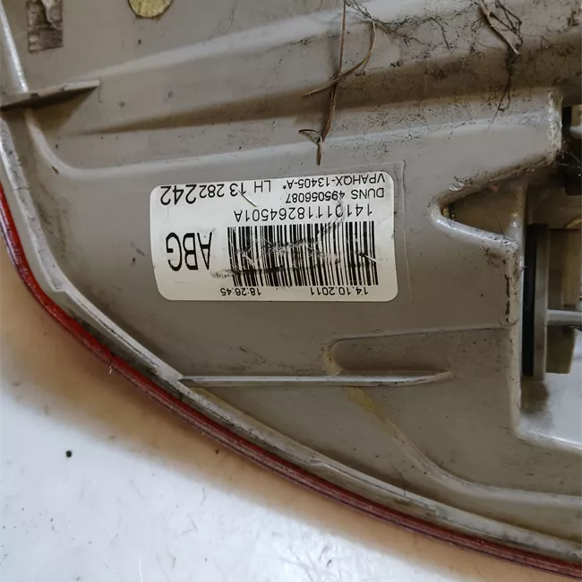 Fanale posteriore parte esterno sinistro