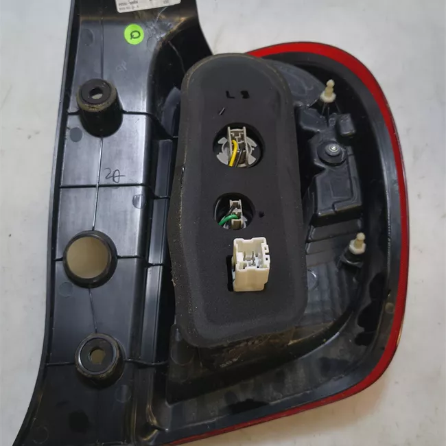 Fanale posteriore sinistro