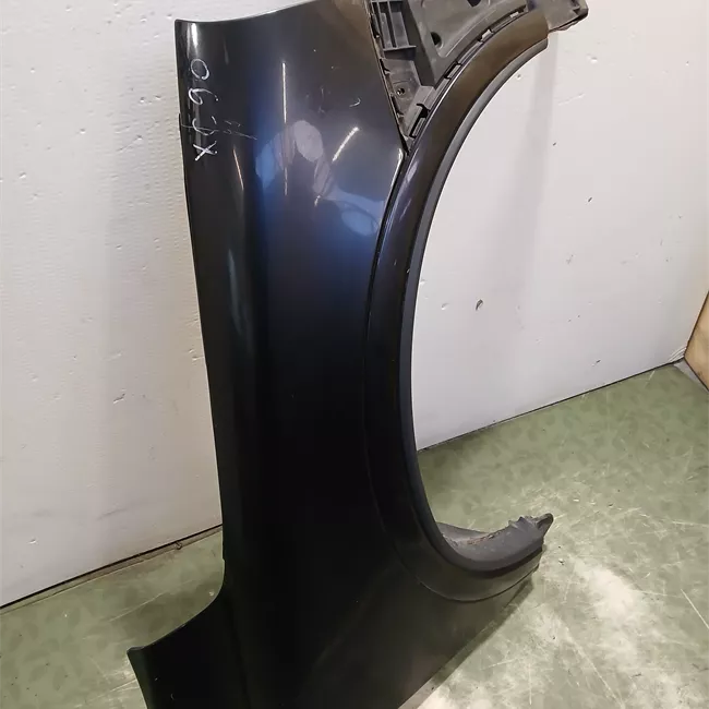 Parafango anteriore destro