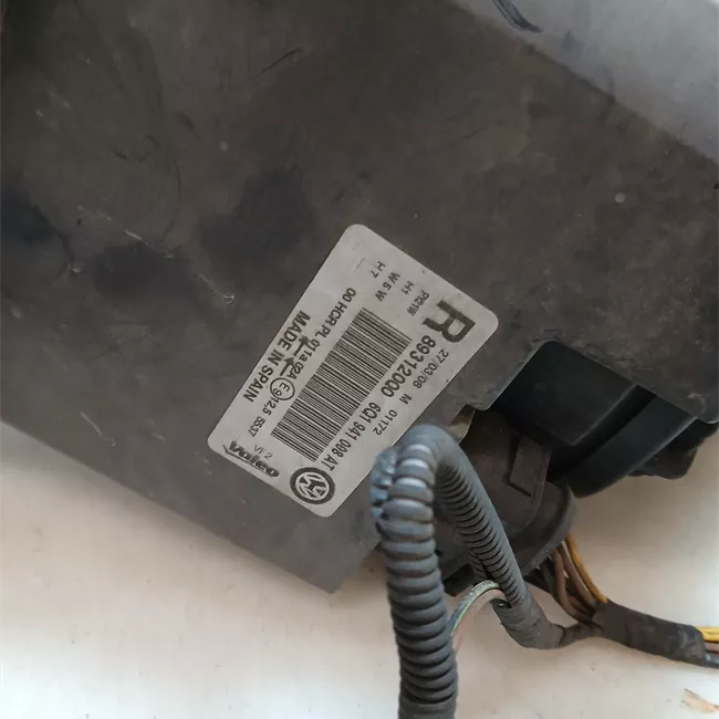 Proiettore destro Valeo