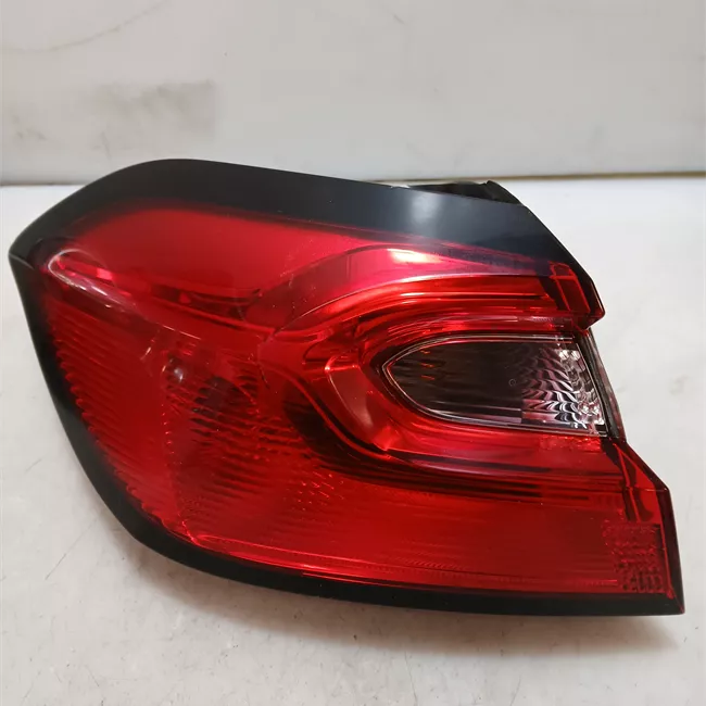 Fanale posteriore parte esterno sinistro