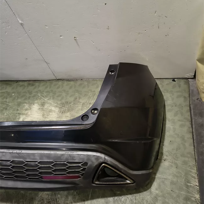 Paraurti posteriore Comfort nero