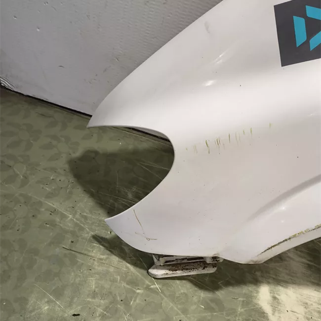 Parafango anteriore sinistro