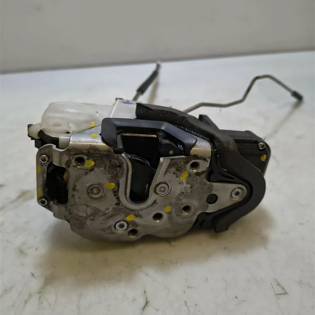 Serratura porta anteriore destra