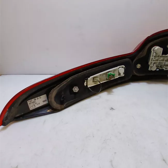 Fanale posteriore sinistro