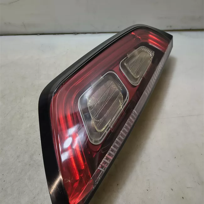 Fanale posteriore sinistro Active, Dynamic, Emotion