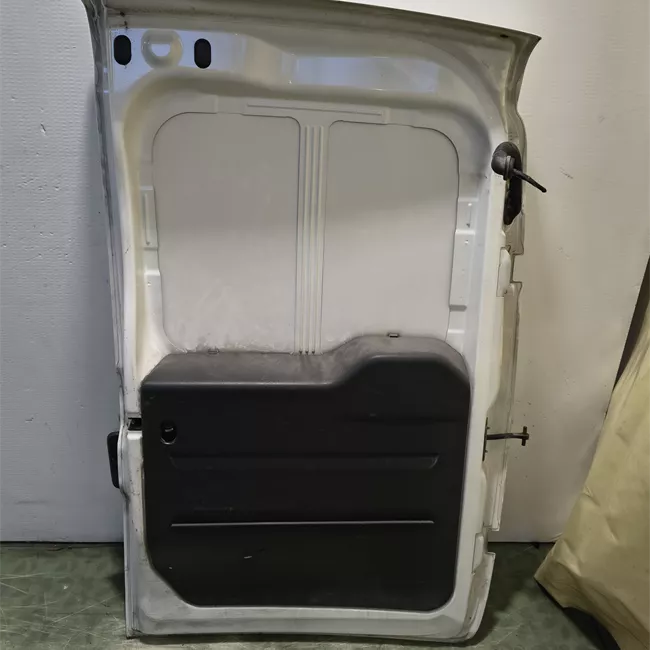 Porta carico posteriore a battente sinistra Lamierata