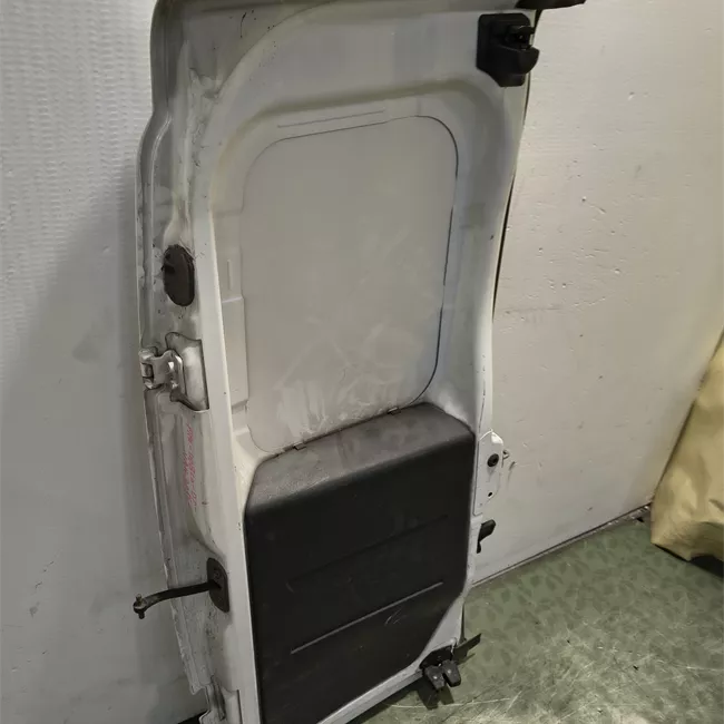 Porta carico posteriore a battente destra Lamierata