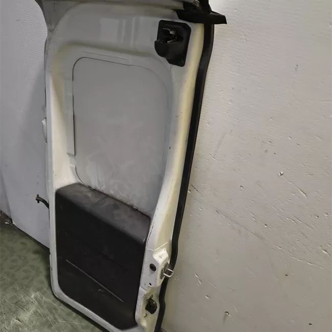 Porta carico posteriore a battente destra Lamierata