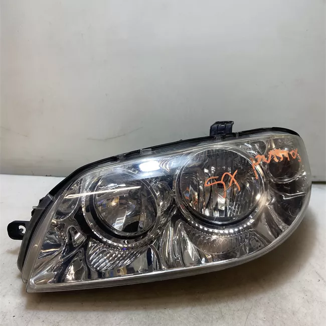 Proiettore sinistro 07/04<