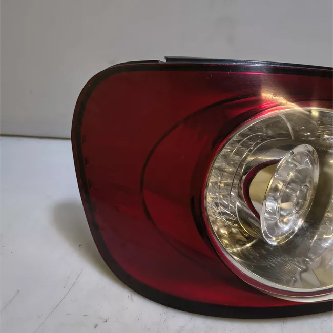 Fanale posteriore parte esterno sinistro VALEO